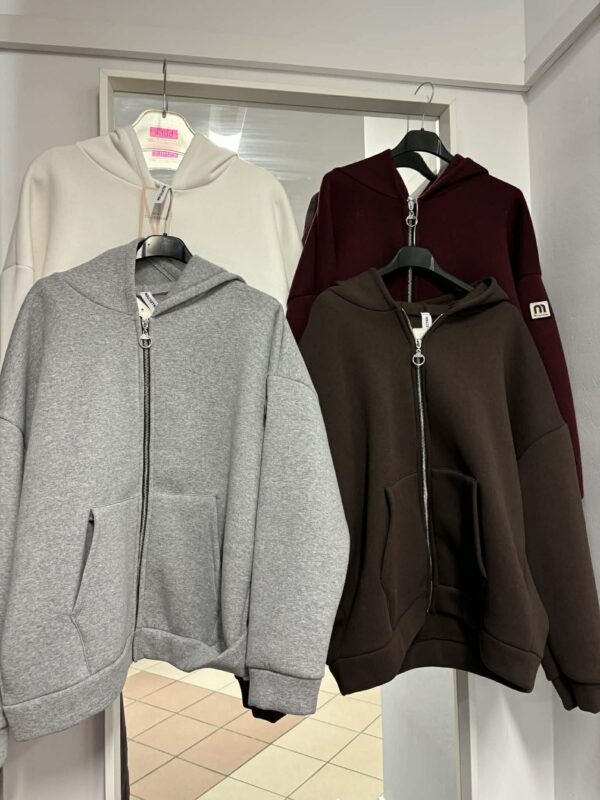 Bluza rozpinana z kapturem (165)
